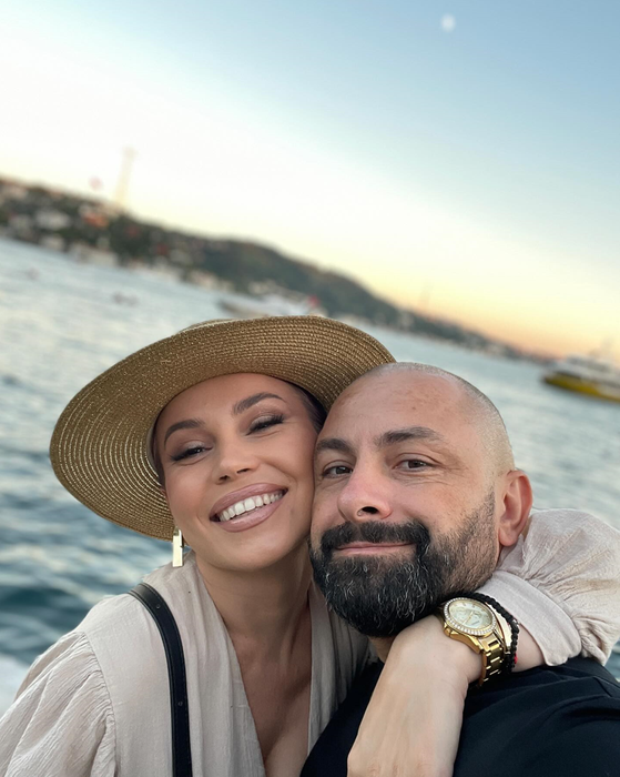 Anca Molnar și Claudiu, soțul ei/ Sursa foto: Instagram