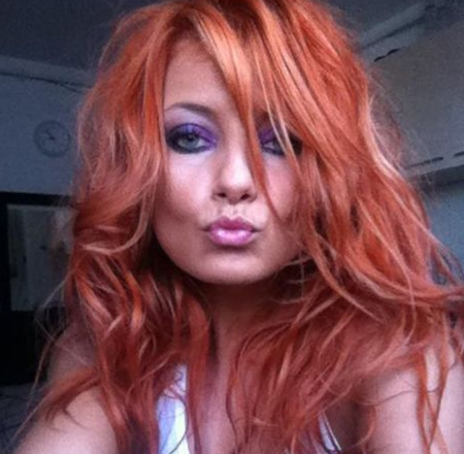 Silvia Sârbu s-a fotografiat în costum de baie. Cum arată fosta componentă a trupei ASIA