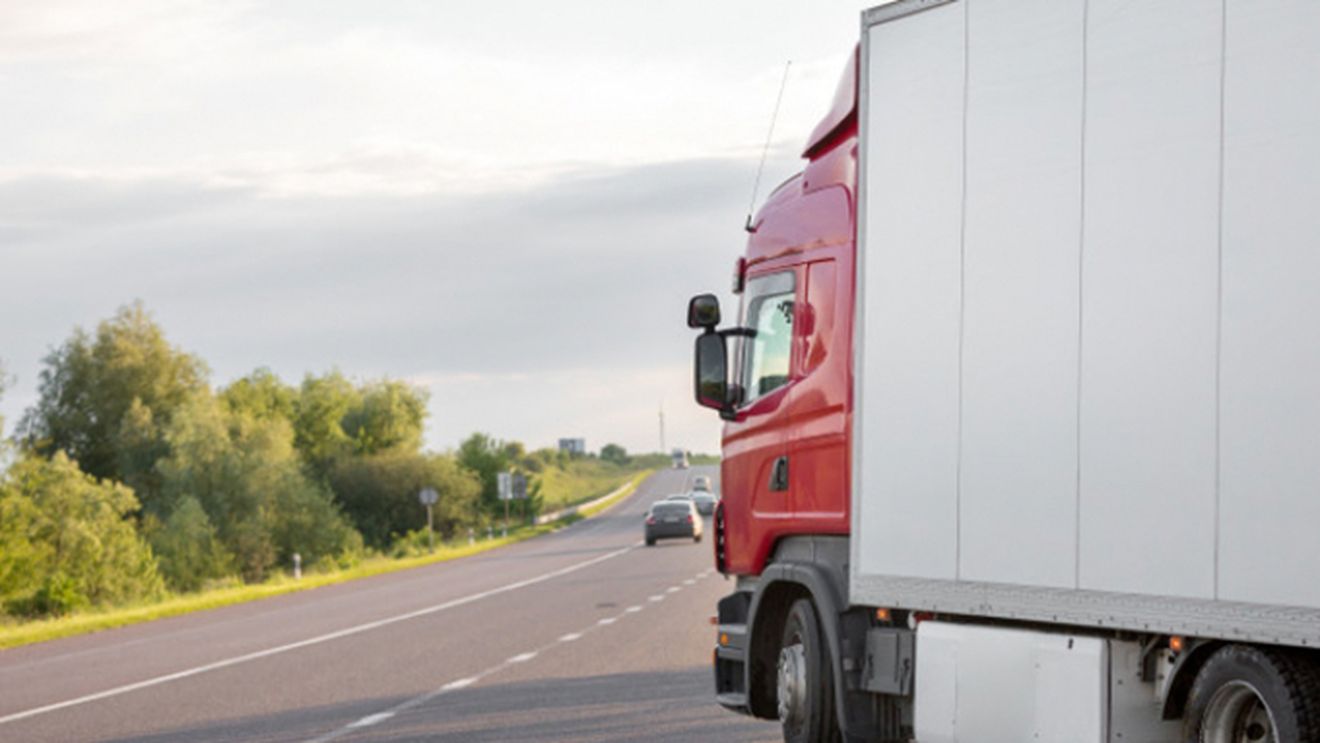 Românii au speriat Europa cu furtul din camioane. Patru indivizi au fost surprinși în "acțiune"