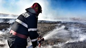 În plină pandemie, poluare extremă în București. Fumul care iese din pământ: ”Arde la 20 de cm dedesubt!”
