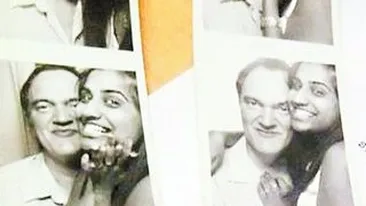 Ce a trait o americanca in dormitorul lui Tarantino! Se masturba in timp ce-mi lingea degetele de la picioare