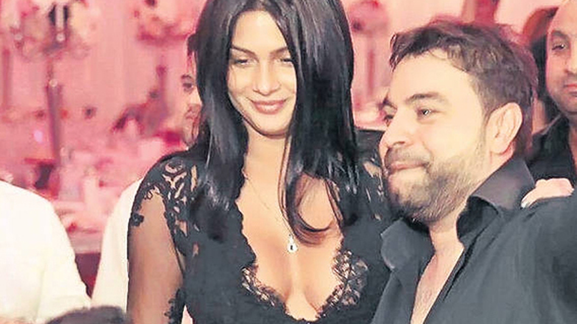 FLORIN SALAM nu mai locuieşte împreună cu ROXANA DOBRE! Ce decizie a luat manelistul