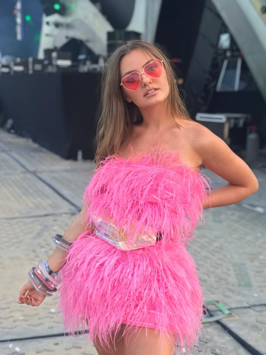 Christina Ich a răbufnit în public, după ce Alexandra Stan i-a atras atenția: “Este un drog, așa cum alcoolul și antidepresivele”