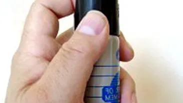 Un barbat i-a pulverizat spray paralizant in fata unui sofer pentru ca l-a deranjat in trafic