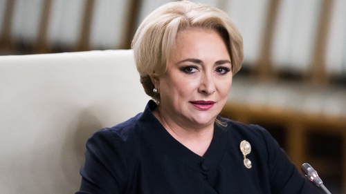 Viorica Dăncilă și-a făcut cont de Facebook. Prima ei postare: "Succesul nu e final, eşecul.."