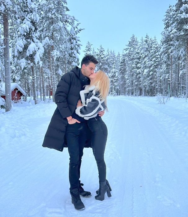 Andreea Bălan a fost luată prin surprindere de Valentine’s Day. Ce cadou a primit de la tenismenul Victor Cornea