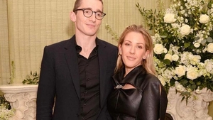 Divorț-șoc în showbiz! Ellie Goulding și Caspar Jopling se despart după 4 ani de căsnicie