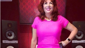 Carmen Harra, scandal monstru cu Monica Pop: ”27 de ore de zbor…”