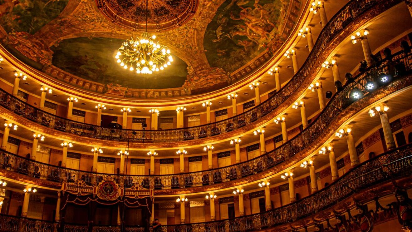 Misterul care încă bântuie Opera Română: corist găsit mort pe scări, adevărul n-a ieșit la lumină nici după 10 ani