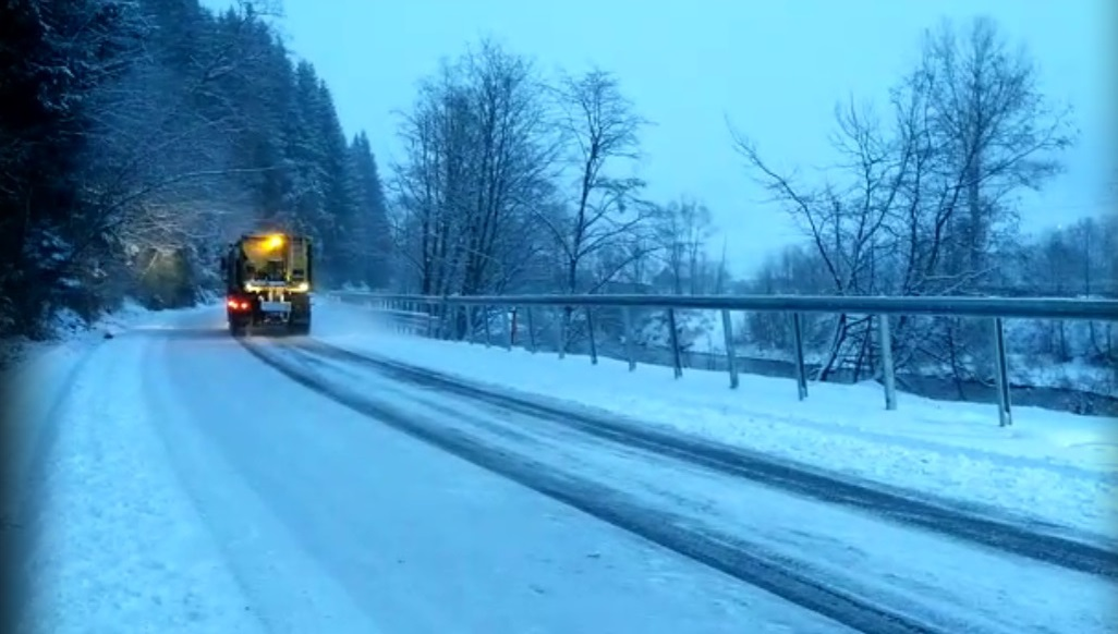 A nins ca în poveşti în România, noaptea trecută! Zonele unde zăpada a făcut ravagii. FOTO