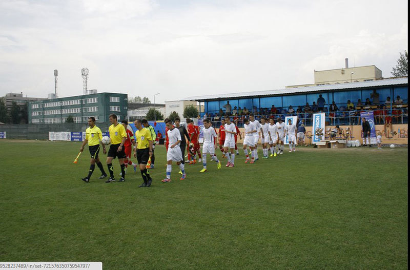 Mihai Oarnă a fost component al reprezentativei U-16 a României