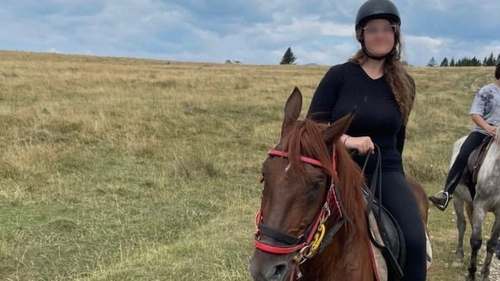 Cazul tinerei Shara, care a murit în Piatra Neamț, încă reprezintă o enigmă pentru anchetatori. Drumul de la fericire la moarte începuse, de fapt, în urmă cu 3 ani