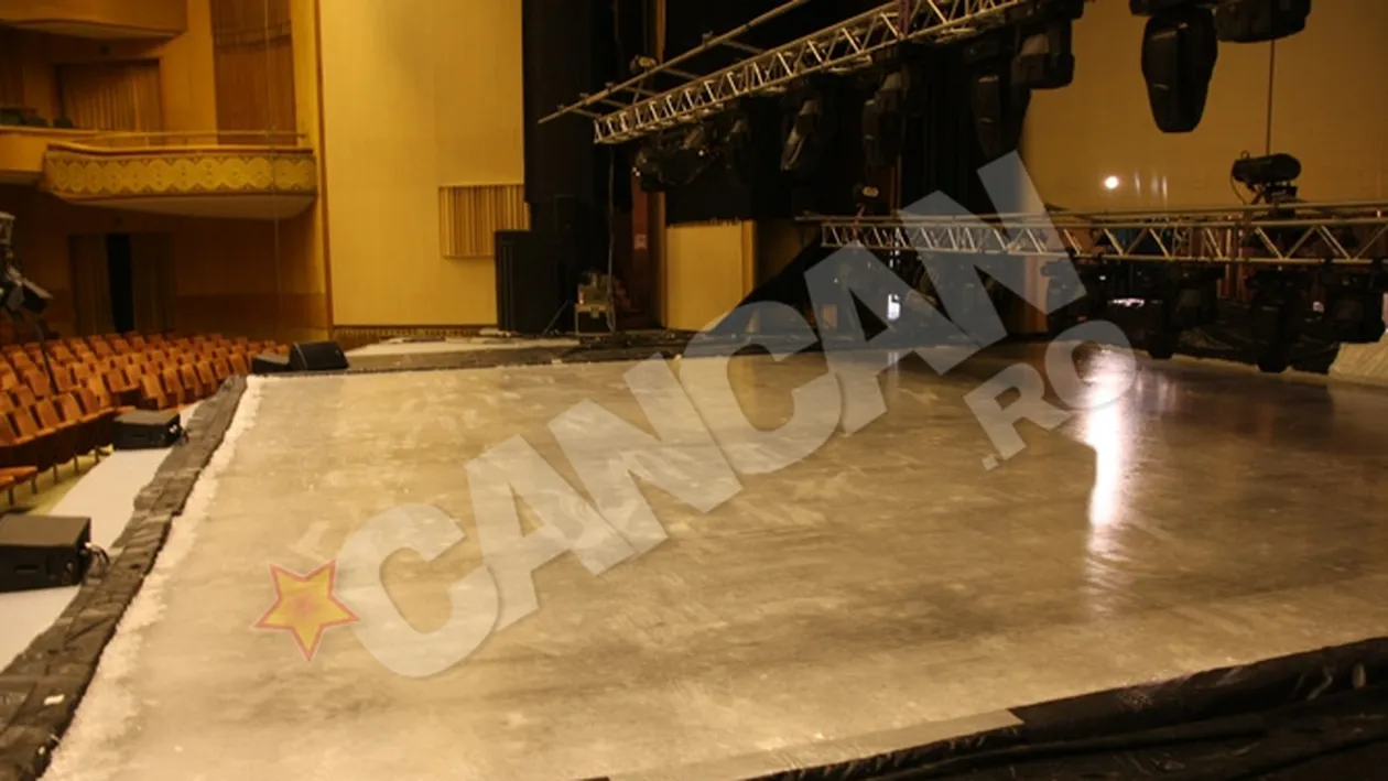 A inghetat scena din Sala Palatului! 3,5 tone de fulgi de gheata pentru un show extraordinar!