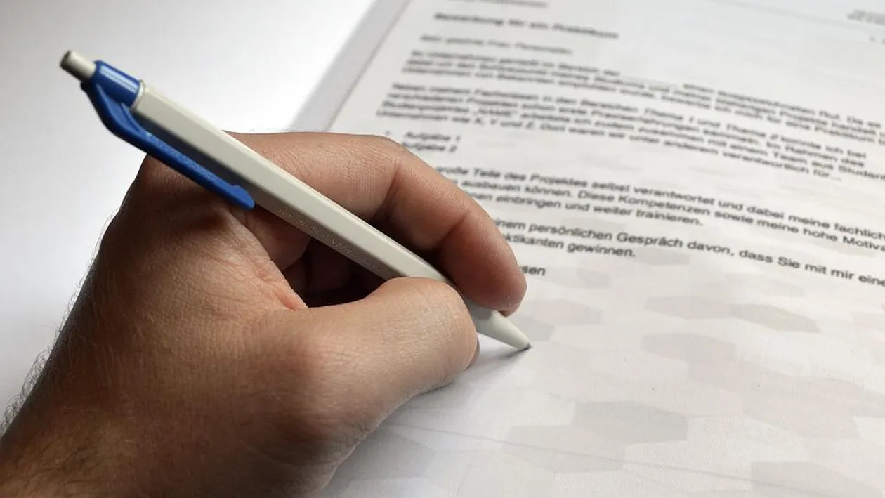 O femeie în vârstă de 55 de ani a fost refuzată la interviul de angajare. Care este motivul