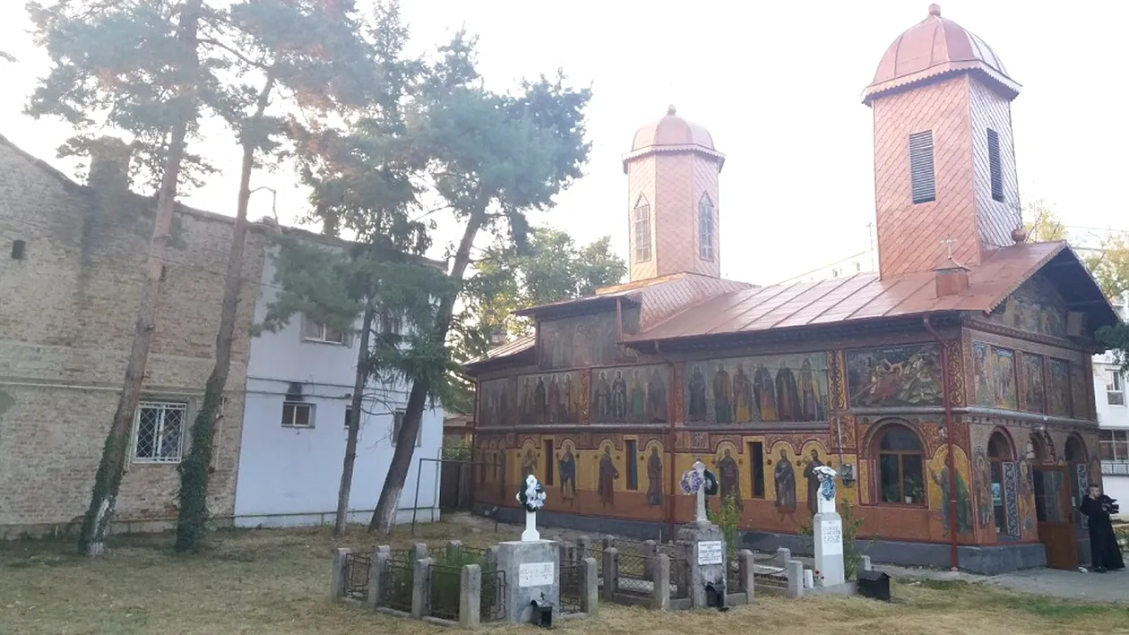 Tragedie de Înălțarea Sfintei Cruci. Un bărbat s-a spânzurat în curtea unei biserici din Târgoviște