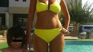 Uite cum arata Ioana Ginghina in costum de baie, dupa zeci de tratamente si terapii impotriva celulitei! Tu i-ai da LIKE?