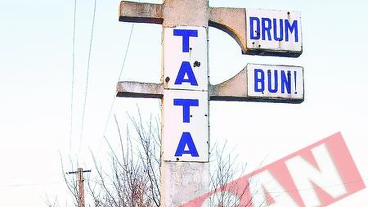 Panouri pentru copiii primarului la intrarea in comuna