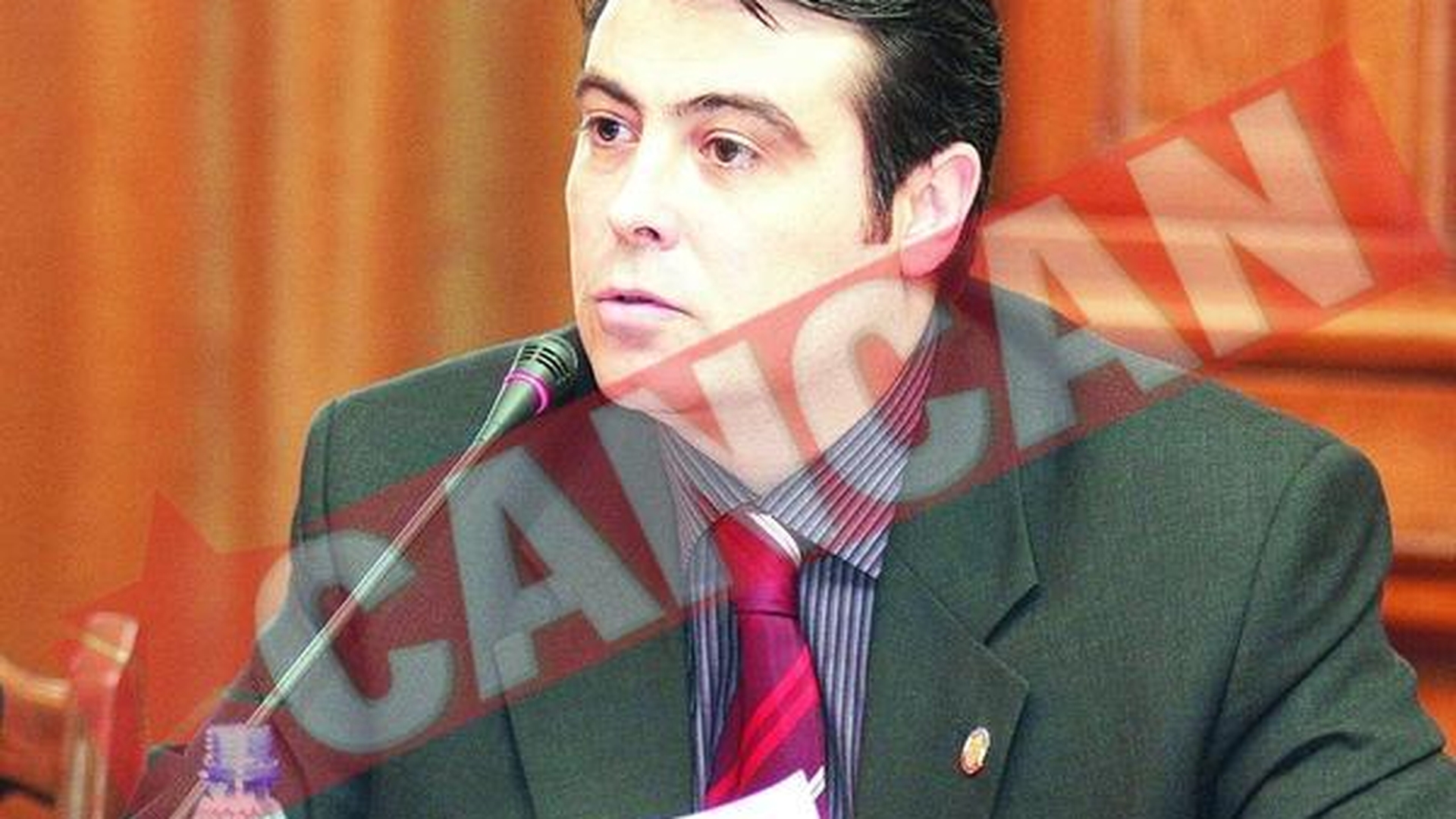 Ministrul Adrian Cioroianu e lefter!