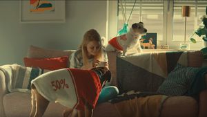 CNA tocmai a interzis reclama la furnizorul de energie E.ON din cauza unui câine cu coada tăiată