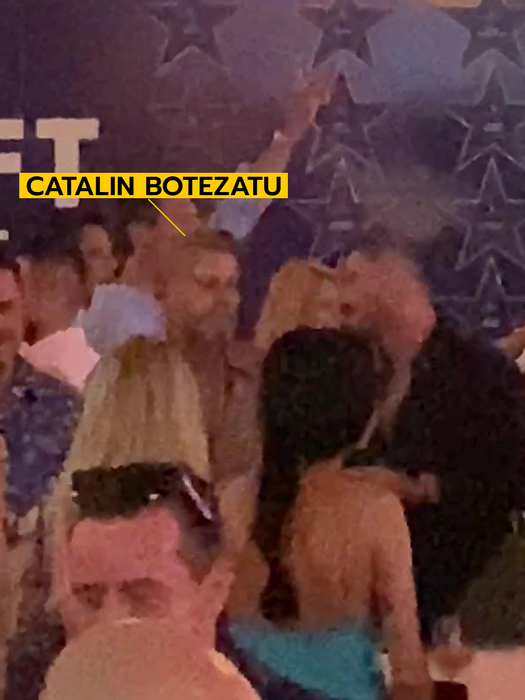 O tânără a încercat să-l "vrăjească" pe Cătălin Botezatu, în Loft Mamaia, dar fără succes (Foto: CANCAN.RO)