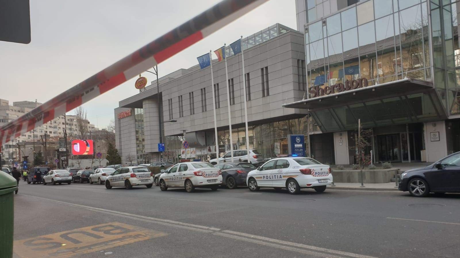Alarma de la Hotel Sheraton și alte două clădiri este falsă. Autorul apelului a fost localizat