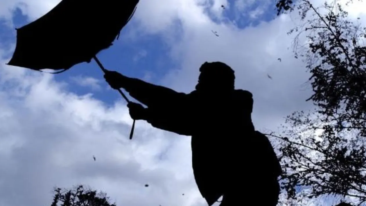 Avertisment de vânt puternic, 140 de km/h! Care sunt zonele