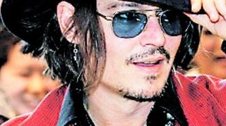 Johnny Depp joaca in serialul "Family Guy"! Va intra din nou in pielea personajului Edward Maini-de-foarfece