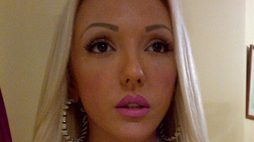 Detaliul INGROZITOR de pe sanii Alexandrei Harra! Fara Photoshop, blonda nu-i deloc perfecta! Dovada AICI