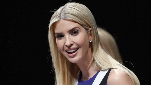 Un bărbat înarmat cu un cuţit a căutat-o pe fiica lui Donald Trump, Ivanka, în Trump Tower! Cum s-a încheiat incidentul