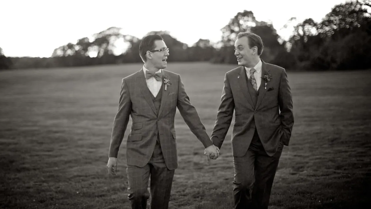 Prima adopţie gay din România. Vișinel Bălan, dezvăluiri despre acest caz: Este un bărbat din Cluj...