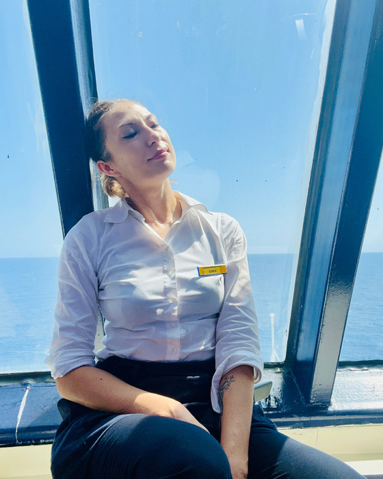 Sonia și soțul ei lucrează pe o navă de croazieră/ Sursa foto: Instagram