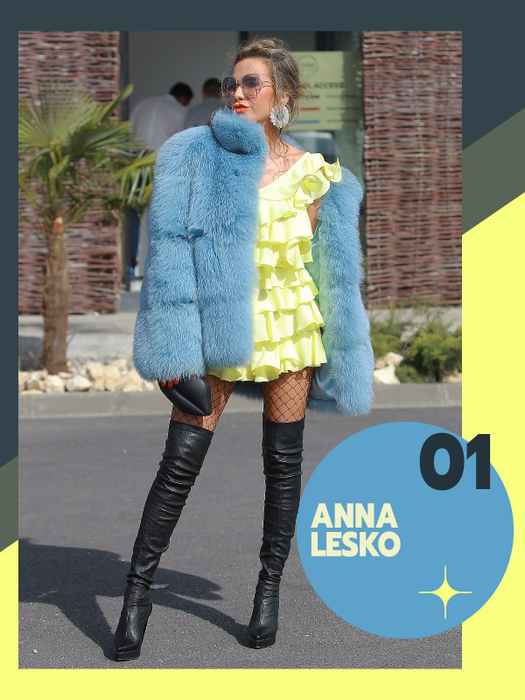 TOP 40 vedete în ipostaze rare! Mai provocator de atât nu se poate. Delia, Anna Lesko şi Ramona Olaru au pus pe jar imaginaţia bărbaţilor în rochiţe mini, mulate, chiar şi nemachiate 