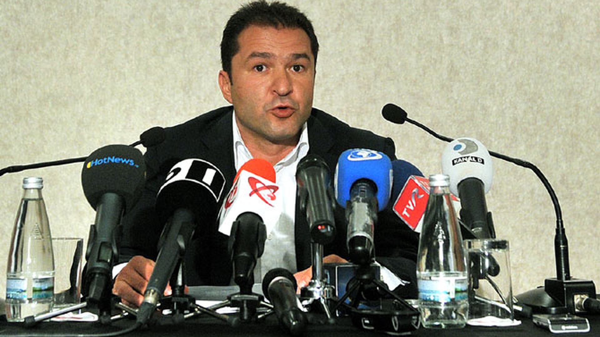 Elan Schwartzenberg: "Daca as convinge-o pe Raduleasca sa faca o emisiune de duminica as acoperi toate cheltuielile postului Realitatea TV"