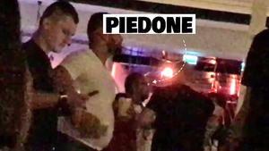 VIDEO EXCLUSIV Nu i-a mai suportat ”piruetele”. Soţia l-a părăsit pe Piedone… în club!