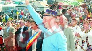 Basescu n-a gustat mici de 1 Mai