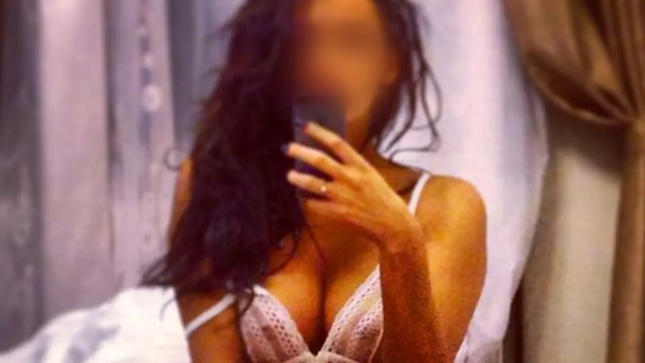 Una din cele mai sexy burlacite din Romania a decis: vrea sa faca un copil cat mai repede!