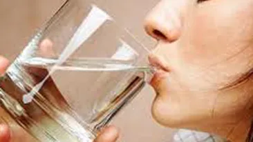 Consumul excesiv de apa poate fi daunator pentru organism!