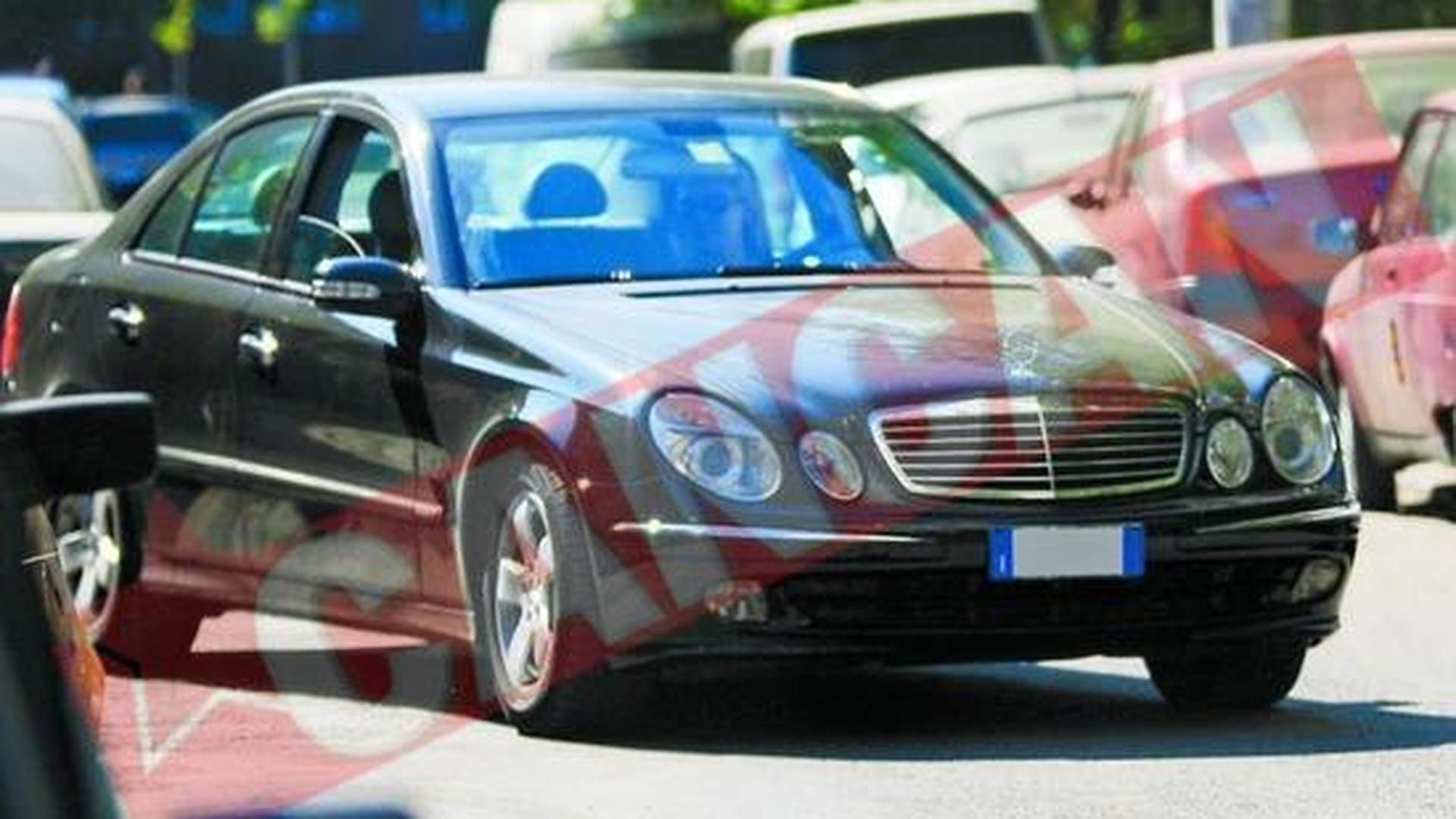 "Pisi a primit un Mercedes second-hand