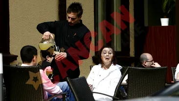 VIDEO Sotia lui Vlad Enachescu se tortureaza cu limonada