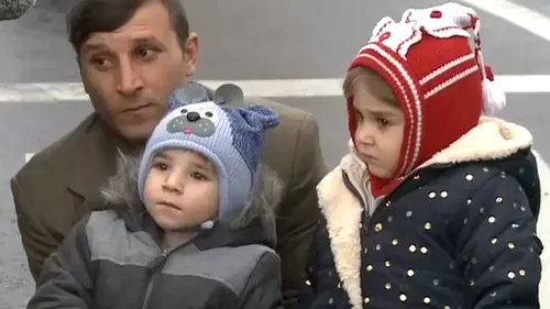 Copilul salvat din puţ după 11 ore, prezent la parada de Ziua Naţională! Reuniune emoţionantă cu salvatorii săi