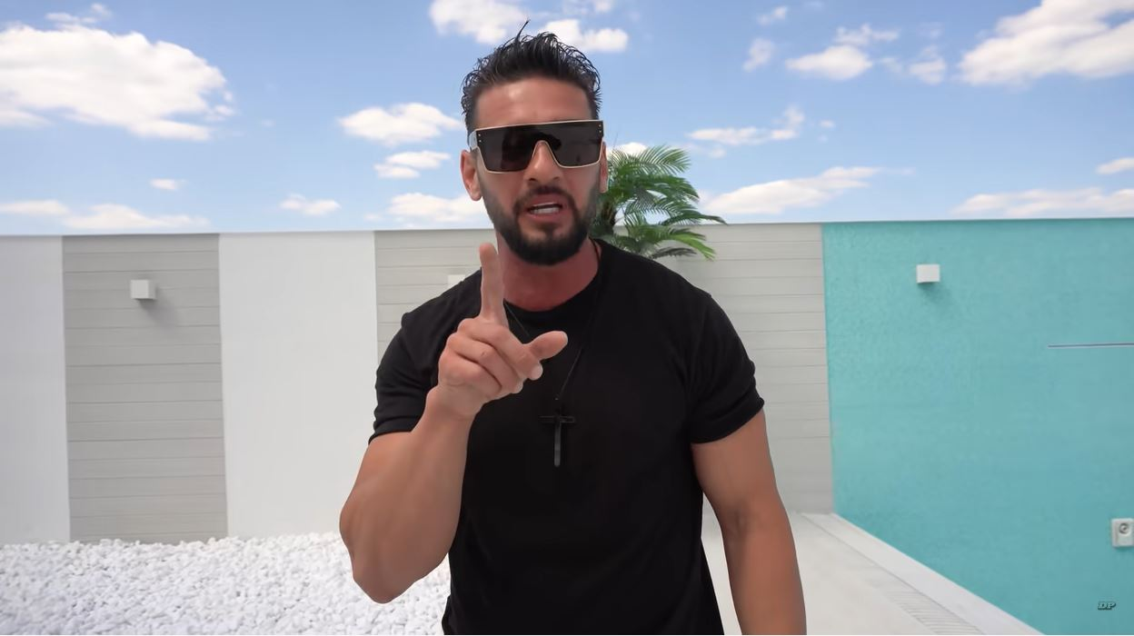 Cum arată piscina din casa de 300.000 de euro a lui Dorian Popa. A lăudat-o atât de tare, încât lumea a început să-l ia la mișto pe TikTok