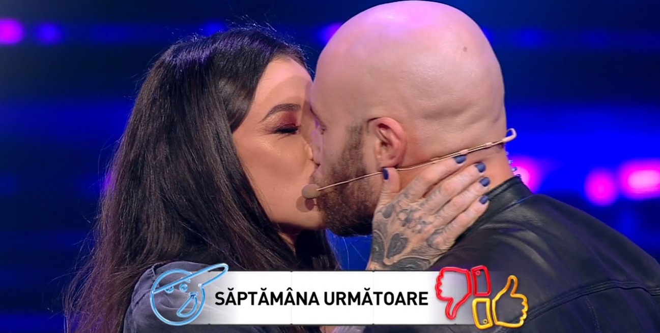Mihai Bendeac și Roxana Vancea, din nou împreună! Avem imaginile cu ei sărutându-se pasional