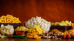Țara europeană care a interzis reclamele pentru mâncarea de tip junk food pe timpul zilei. Cum explică autoritățile decizia