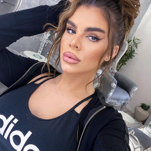 Alexandra, un sexy-hairstylist