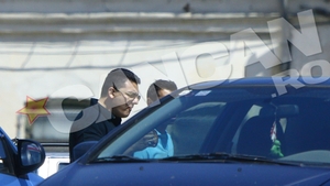 Secretul "siluetei" impresarului Lucian! Fostul iubit al Innei vrea sa scape de burta cu... apa si covrigi!