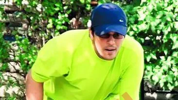 Lucian Viziru nu mai loveste bine