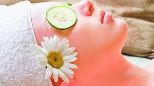 O treime dintre produsele cosmetice contin ingrediente cancerigene
