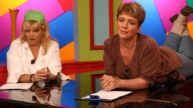 Teo catre "Tanta": "Felicitari, fetita, esti beton!"