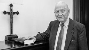 A murit renumitul academician Emilian Popescu! Cariera impresionantă a profesorului