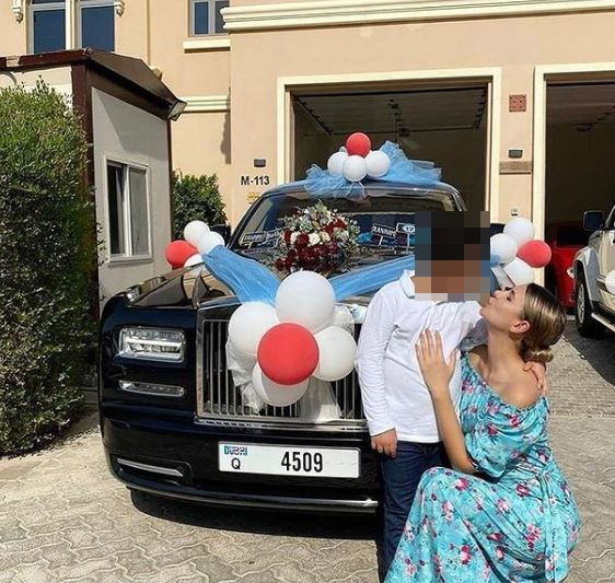 Un copil de 12 ani a primit un cadou de 250.000 de lire sterline! Ce i-a dăruit mama sa